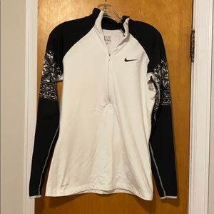 NIKE Pullover